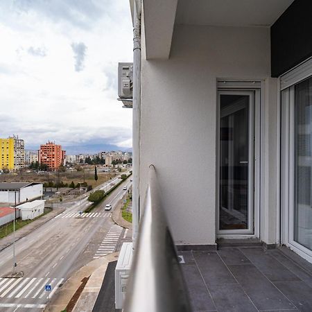 ポドゴリツァTuski Put Apartmanアパートメント エクステリア 写真